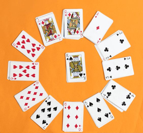 Clock Solitaire Card Game