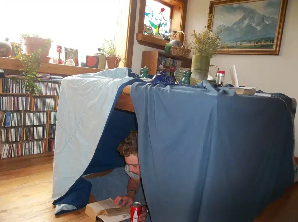 Make a Fort .jpg