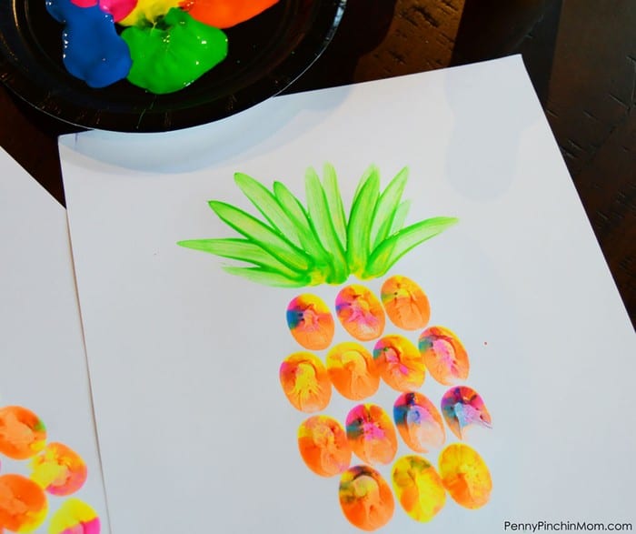 Finger Painting with Toddlers – Munchkins and Moms