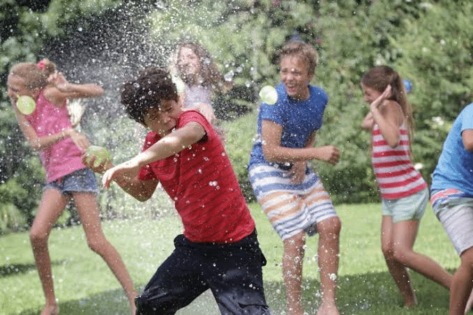 Water Balloon Fight