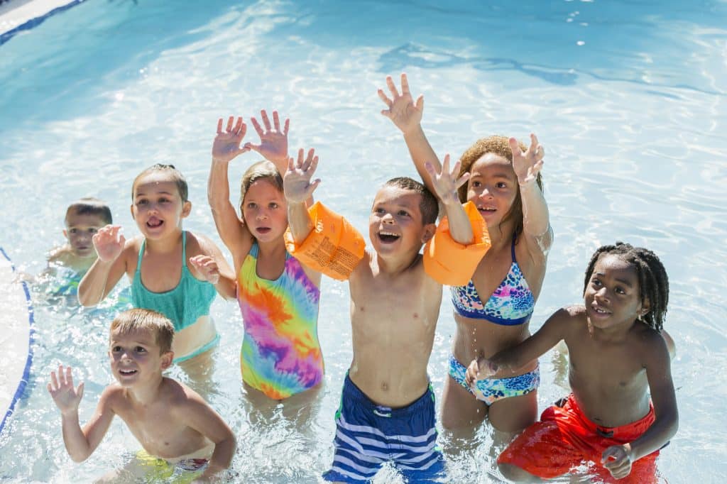 38 Fun And Cool Swimming Pool Games And Activities For Kids ...