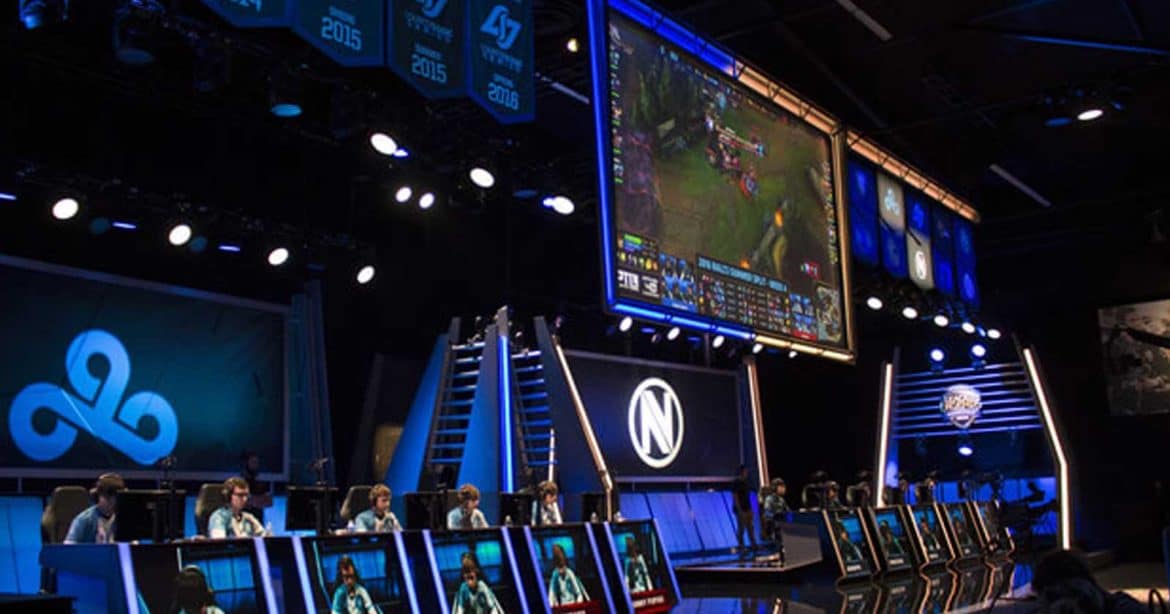 How Online Casinos Are Embracing Esports Betting in India