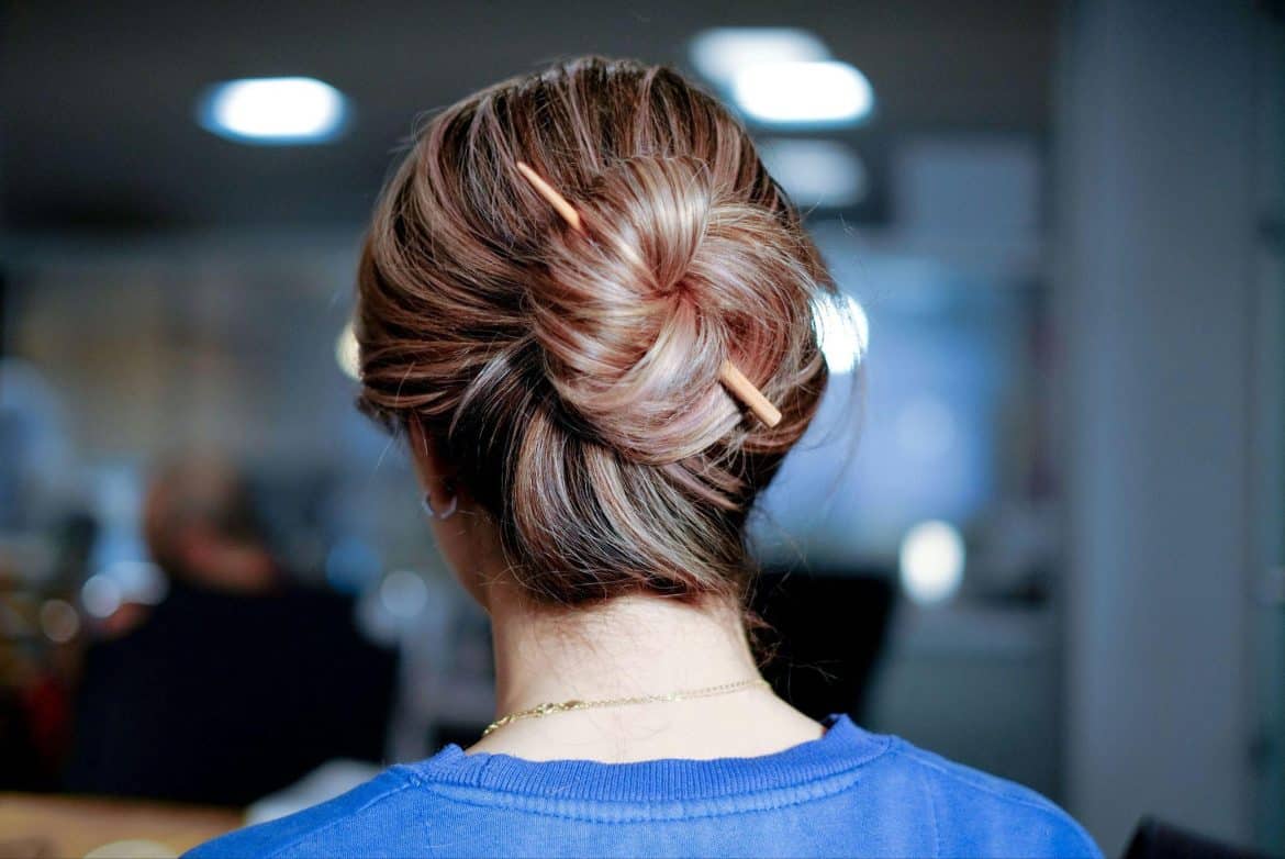 Choosing the Perfect Wooden Hair Stick: Tips and Tricks