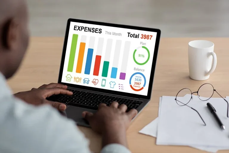6 Effective Methods for Tracking Business Expenses and Income