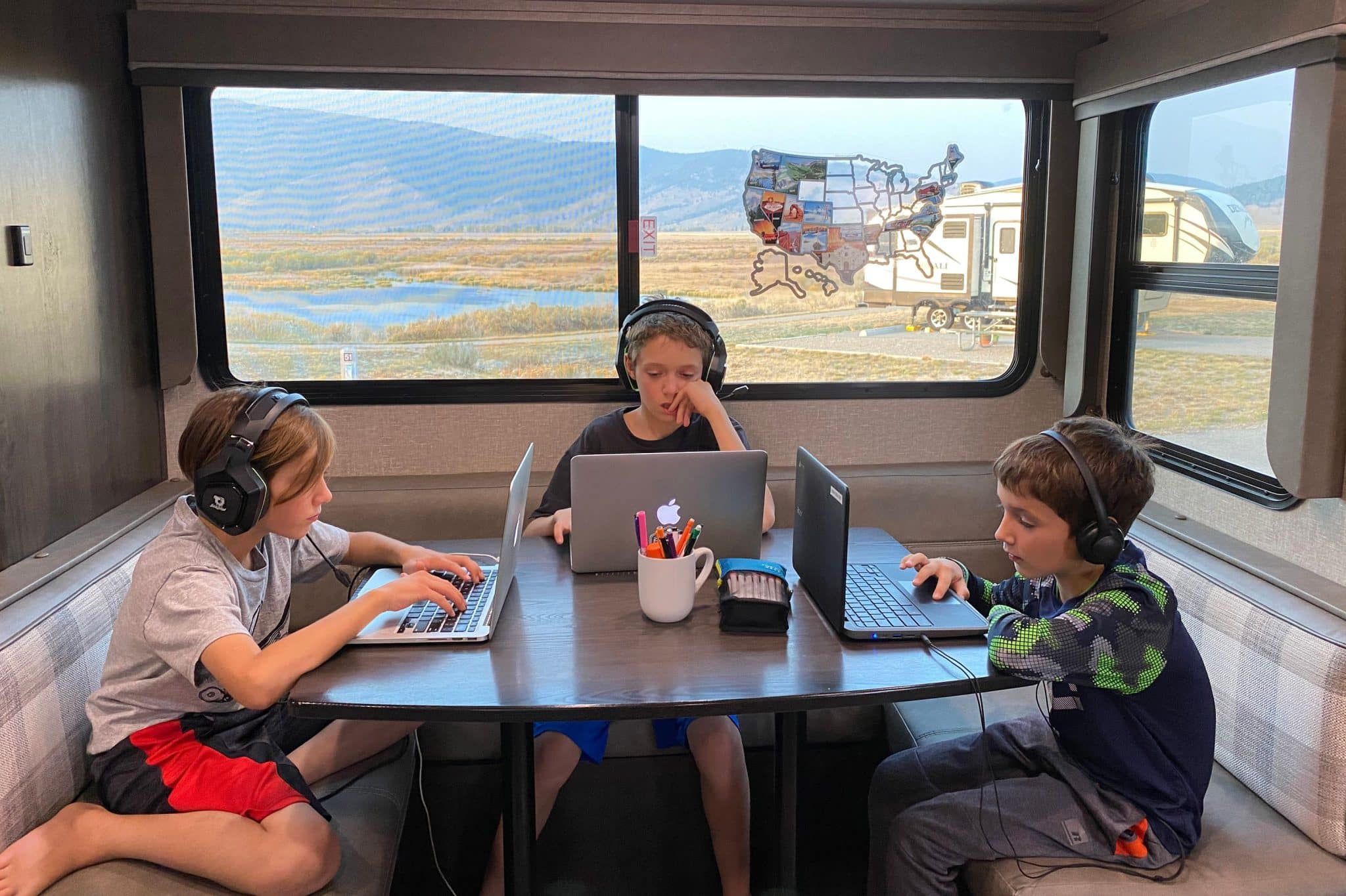 The Benefits of Virtual Learning for RV Traveling Families