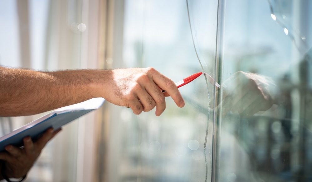 Benefits of Professional Glass Services