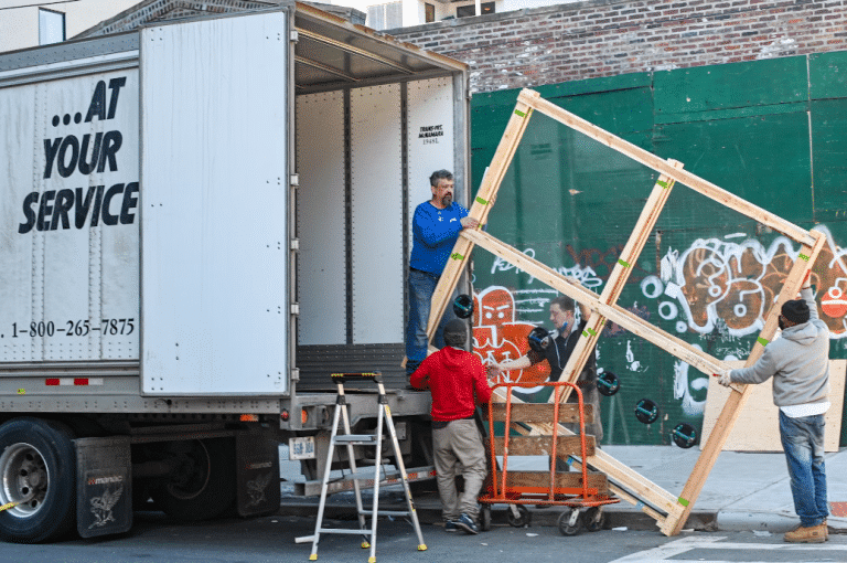 4 Reasons to Hire Experts for Long-Distance Moving