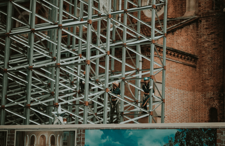 From Blueprints to Skylines: Why Commercial Scaffolding Matters More Than You Think